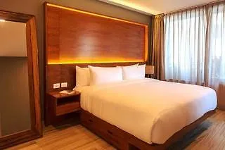 Newport House Playa Boutique Hotel Playa del Carmen 4*,  Mexique